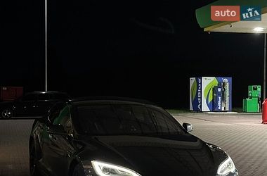 Лифтбек Tesla Model S 2015 в Ивано-Франковске