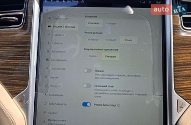 Лифтбек Tesla Model S 2015 в Львове