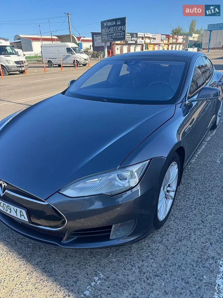 2015 Tesla Model S - мініатюра 10