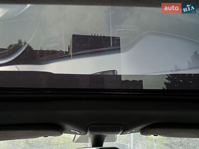 Лифтбек Tesla Model S 2018 в Днепре