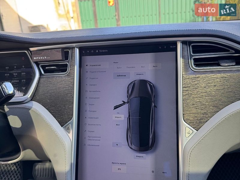 Ліфтбек Tesla Model S 2013 в Дунаївцях