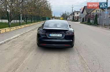 Ліфтбек Tesla Model S 2016 в Одесі