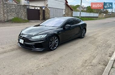 Ліфтбек Tesla Model S 2016 в Одесі