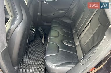 Ліфтбек Tesla Model S 2016 в Одесі