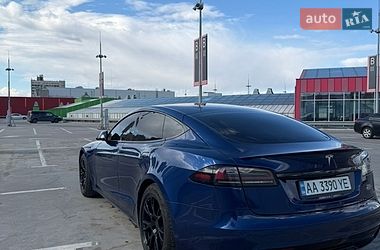 Лифтбек Tesla Model S 2022 в Киеве
