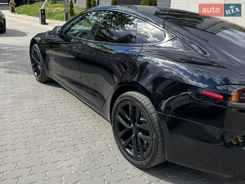 Ліфтбек Tesla Model S 2022 в Львові