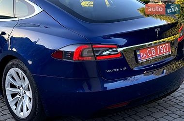 Лифтбек Tesla Model S 2017 в Львове