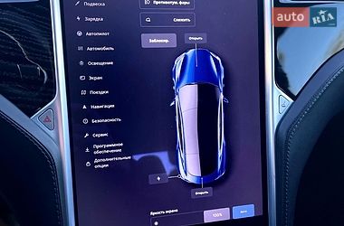 Лифтбек Tesla Model S 2017 в Львове