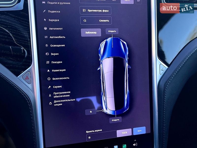 Лифтбек Tesla Model S 2017 в Львове