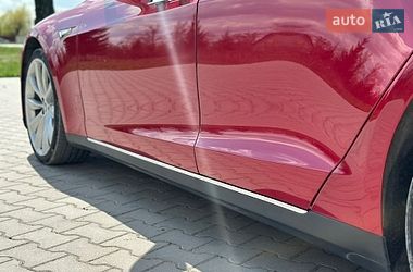 Ліфтбек Tesla Model S 2014 в Волочиську