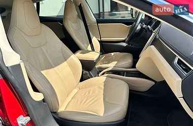 Ліфтбек Tesla Model S 2014 в Волочиську