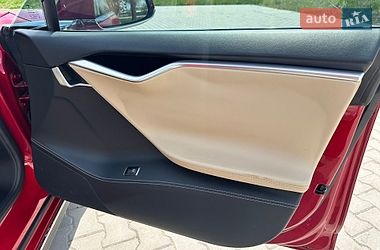Ліфтбек Tesla Model S 2014 в Волочиську