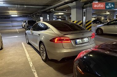 Лифтбек Tesla Model S 2018 в Днепре