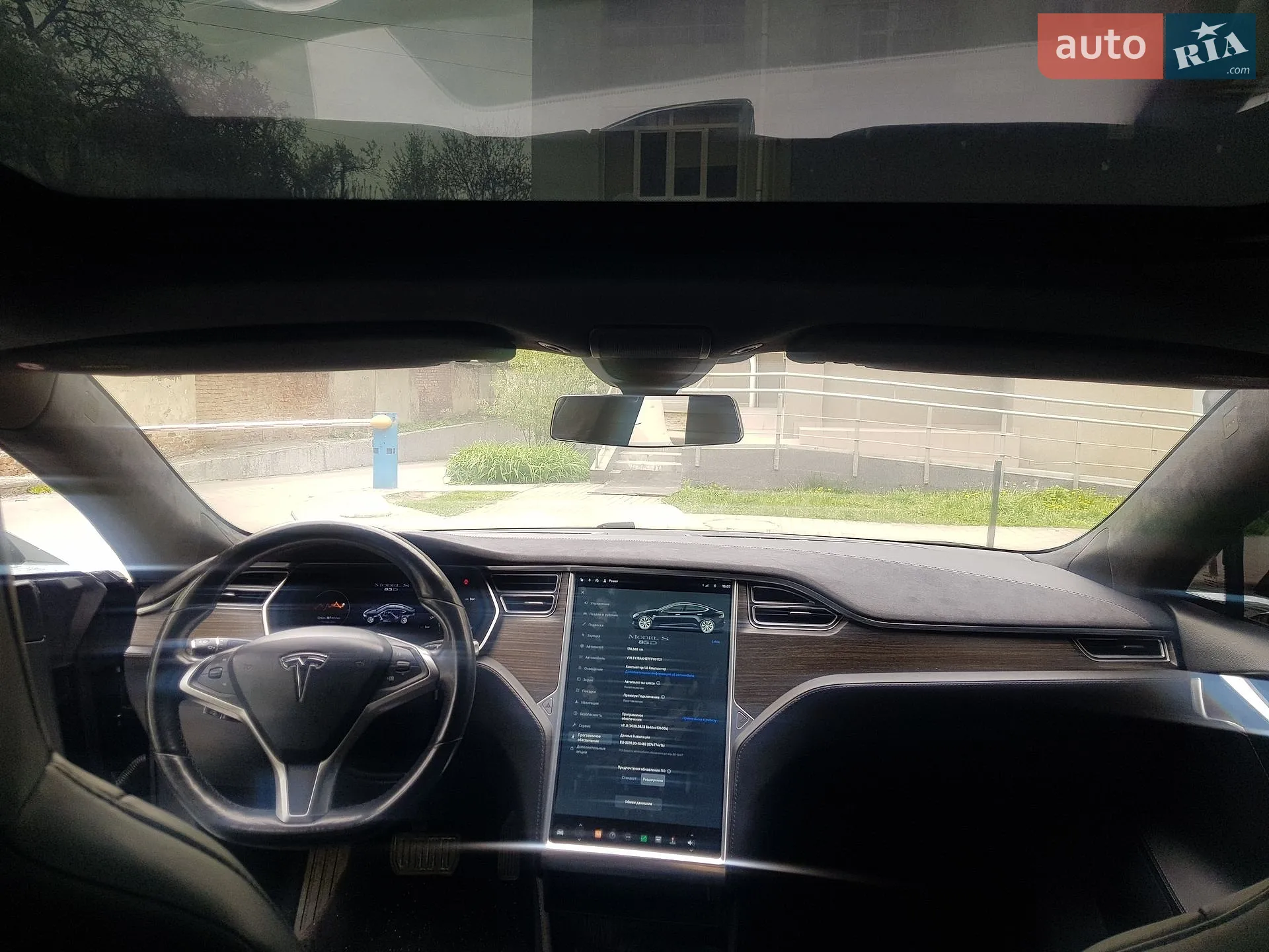 2015 Tesla Model S - мініатюра 10