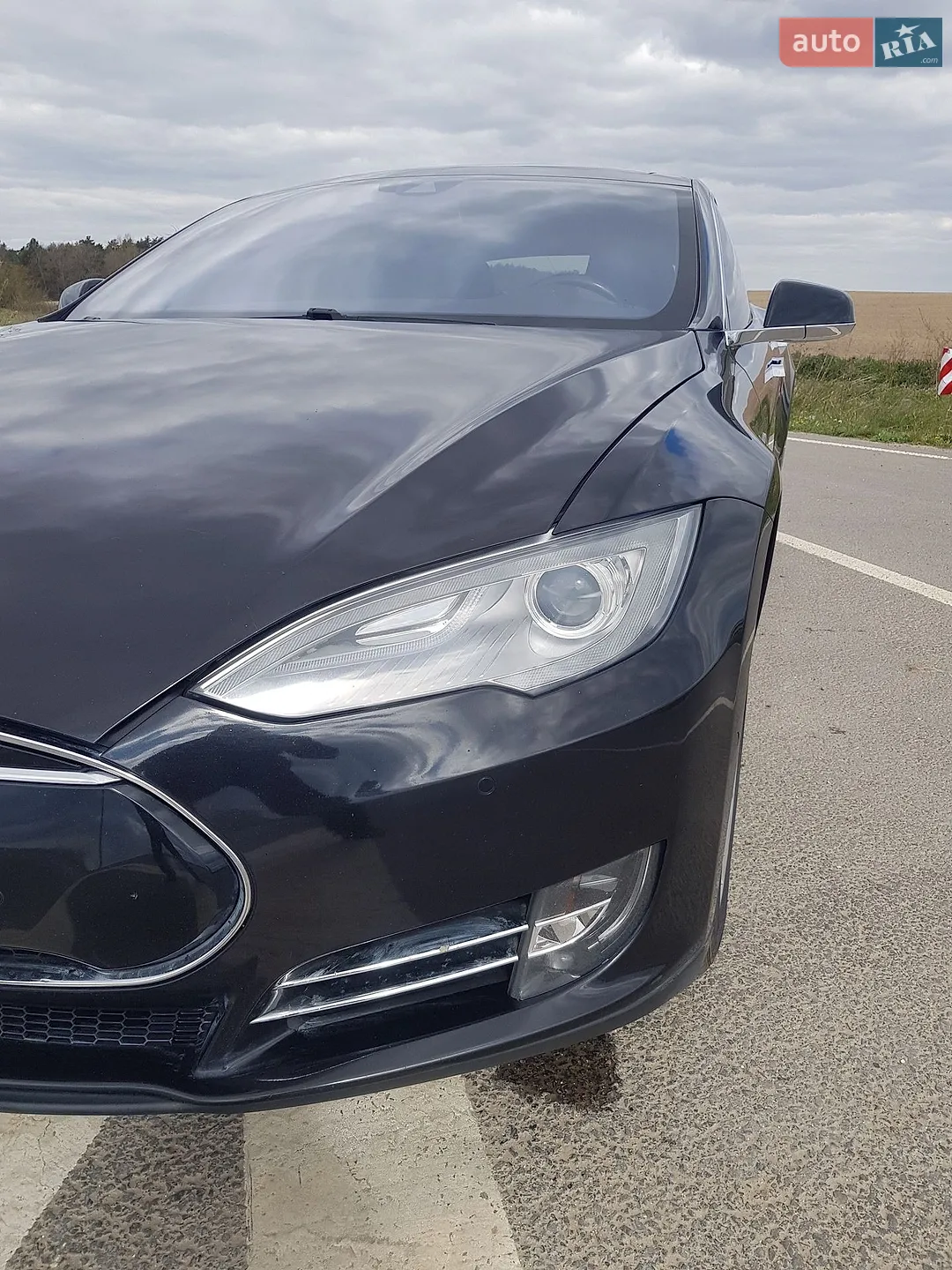 2015 Tesla Model S - мініатюра 18