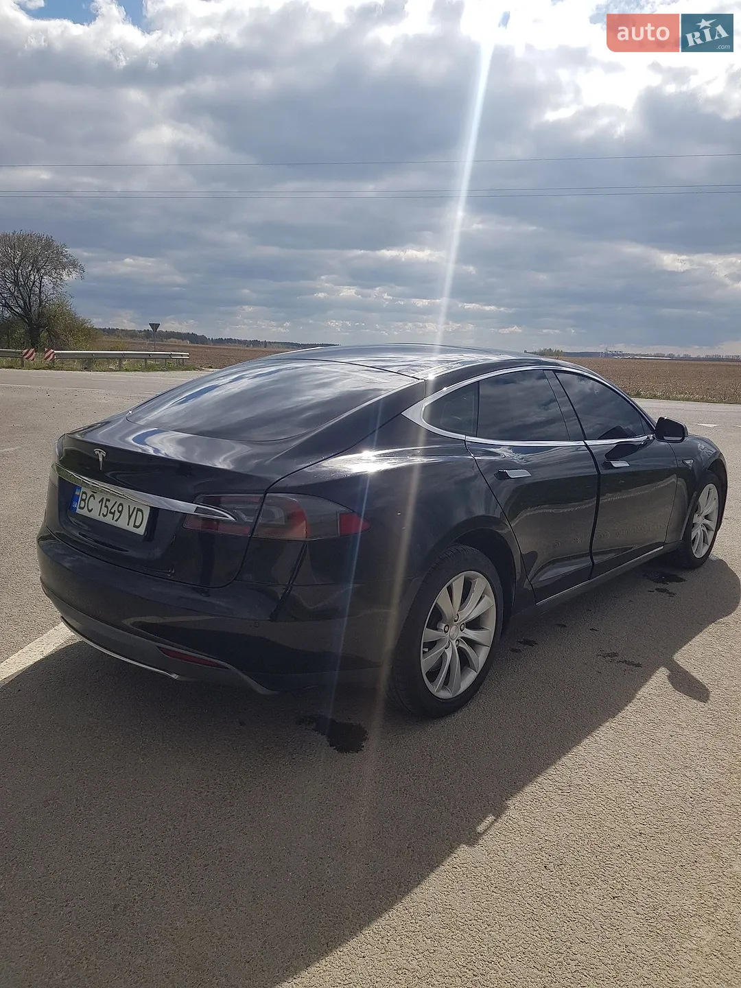 2015 Tesla Model S - мініатюра 11