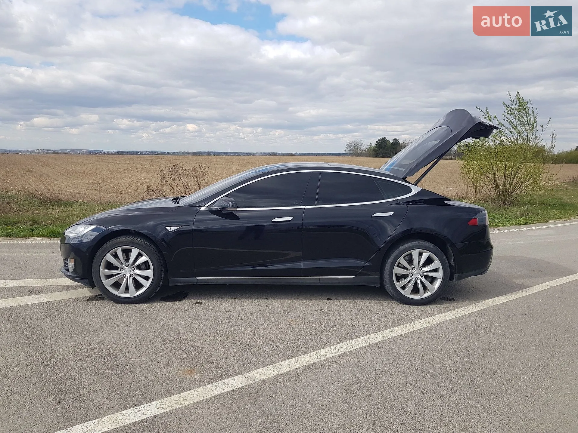 2015 Tesla Model S - мініатюра 4