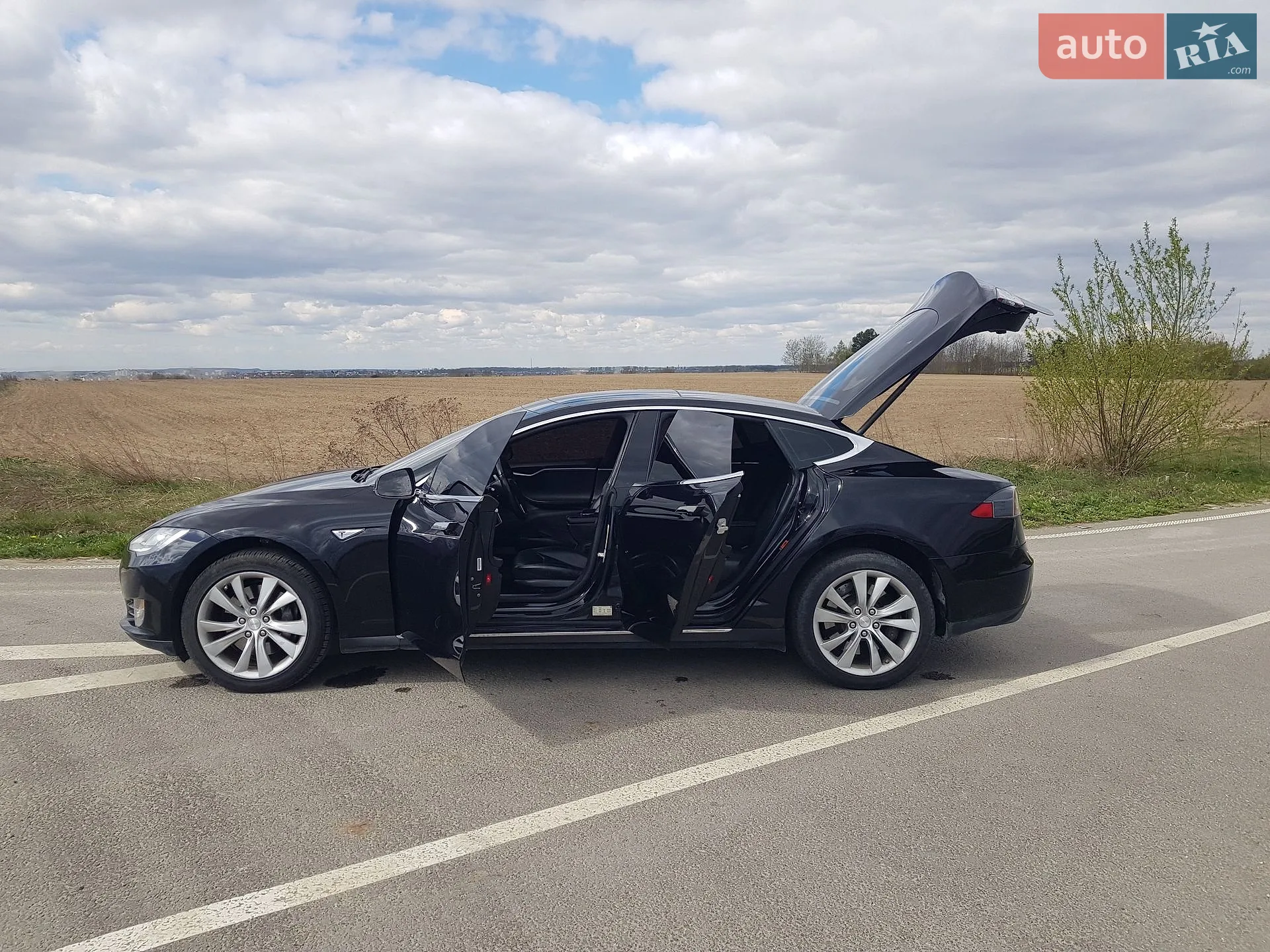 2015 Tesla Model S - мініатюра 5