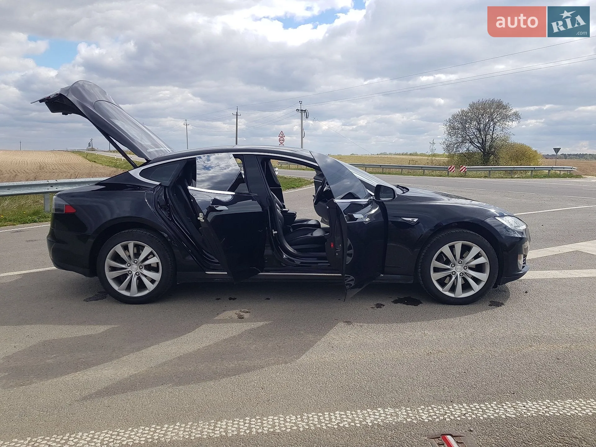 2015 Tesla Model S - мініатюра 7