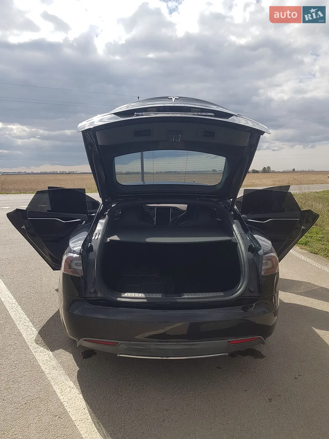 2015 Tesla Model S - мініатюра 16