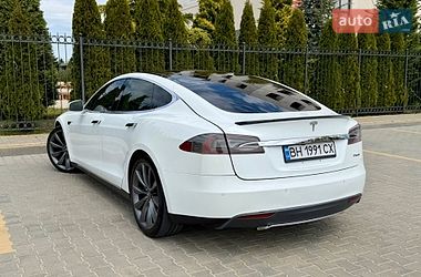 Лифтбек Tesla Model S 2014 в Одессе