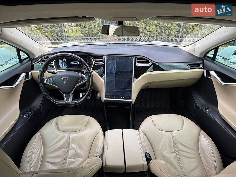 Лифтбек Tesla Model S 2014 в Одессе