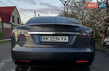 Лифтбек Tesla Model S 2017 в Одессе