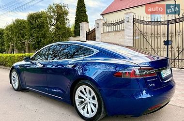 Лифтбек Tesla Model S 2016 в Одессе