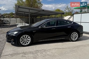 Лифтбек Tesla Model S 2016 в Каменском