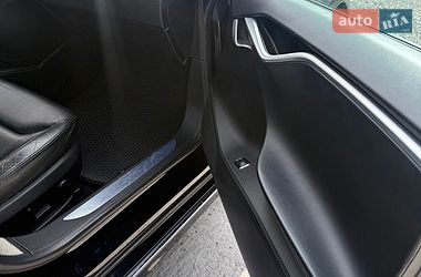 Лифтбек Tesla Model S 2016 в Каменском