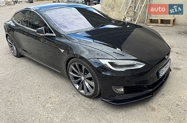 Лифтбек Tesla Model S 2017 в Одессе