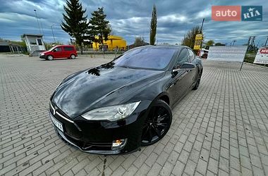 Ліфтбек Tesla Model S 2014 в Іваничах