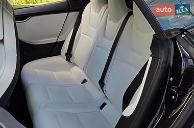 Лифтбек Tesla Model S 2019 в Киеве
