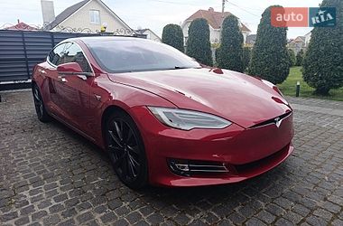 Ліфтбек Tesla Model S 2019 в Житомирі