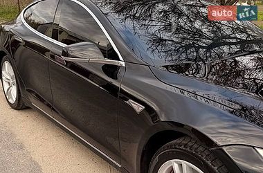 Лифтбек Tesla Model S 2015 в Киеве