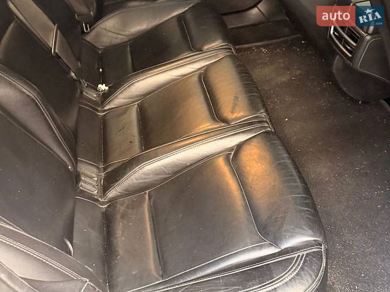 Лифтбек Tesla Model S 2015 в Киеве