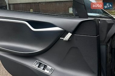Лифтбек Tesla Model S 2013 в Киеве