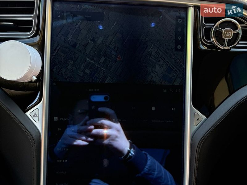 Лифтбек Tesla Model S 2014 в Киеве