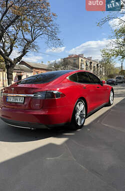 Лифтбек Tesla Model S 2016 в Харькове