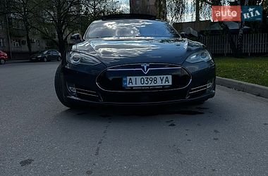Лифтбек Tesla Model S 2016 в Харькове