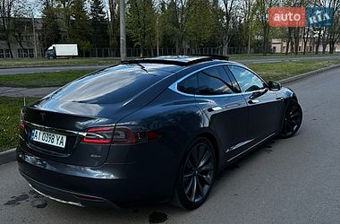 Лифтбек Tesla Model S 2016 в Харькове