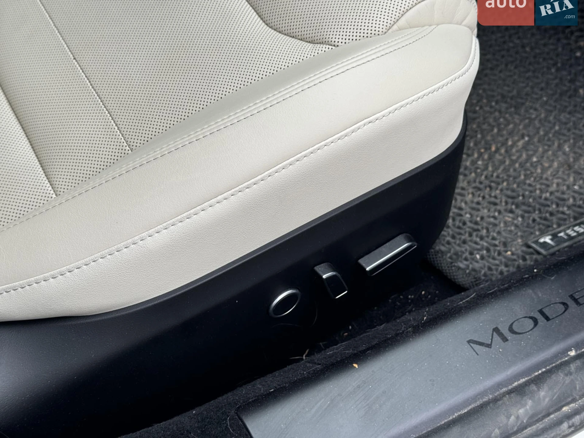 2022 Tesla Model S - мініатюра 27