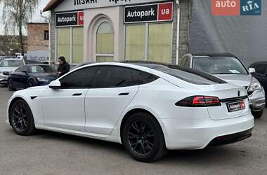 Лифтбек Tesla Model S 2022 в Виннице