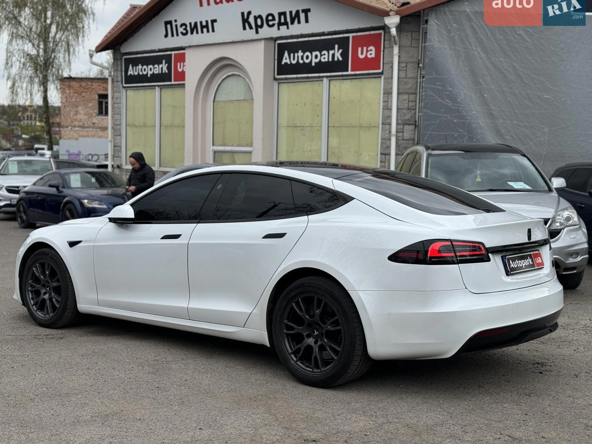 2022 Tesla Model S - мініатюра 9