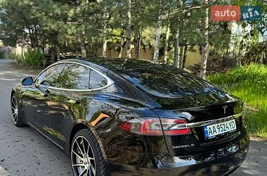 Ліфтбек Tesla Model S 2018 в Одесі