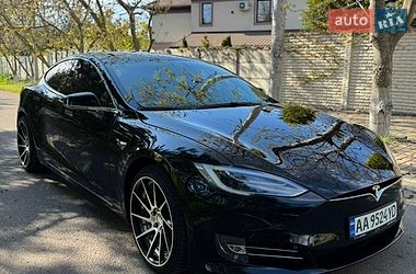 Ліфтбек Tesla Model S 2018 в Одесі