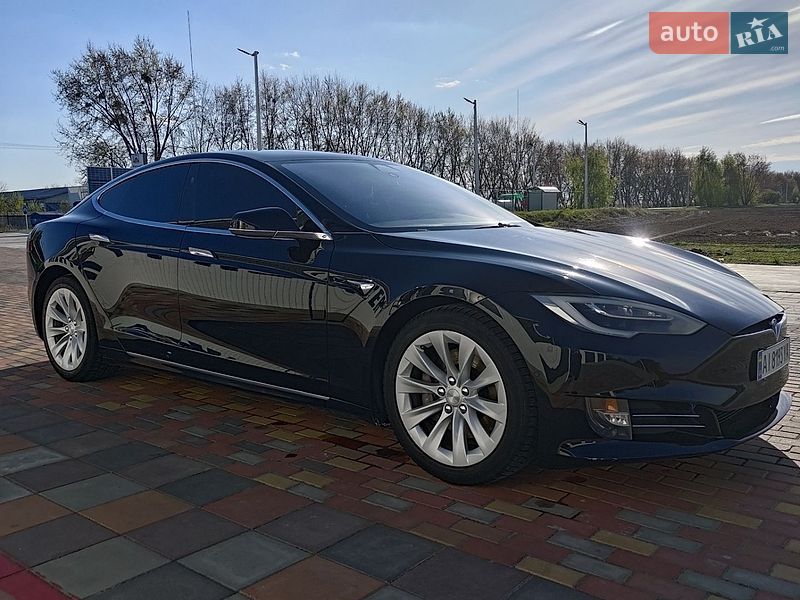 Tesla Model S 2017