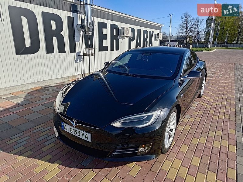 Ліфтбек Tesla Model S 2017 в Києві