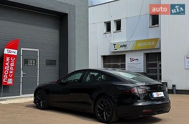 Лифтбек Tesla Model S 2022 в Киеве