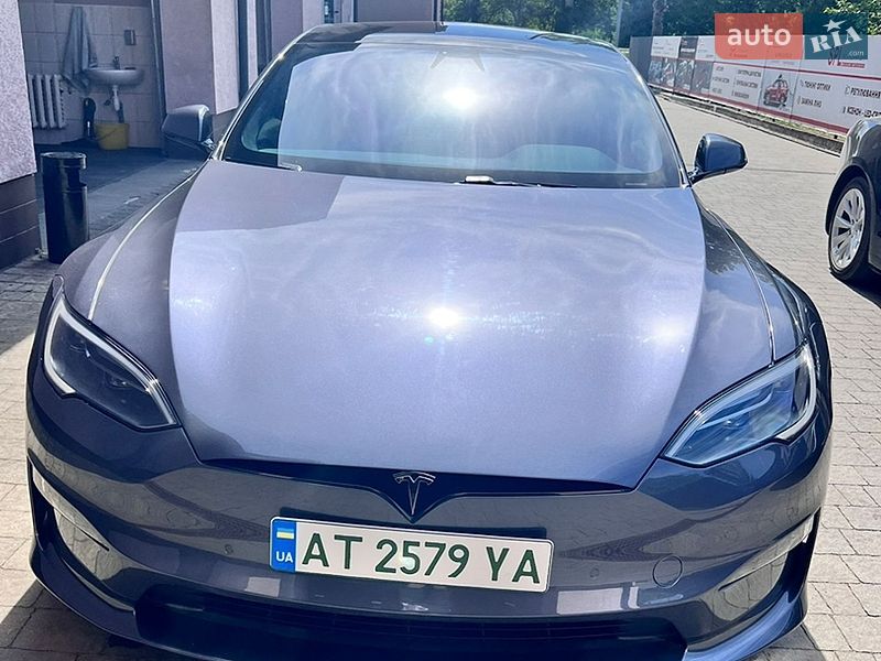 Tesla Model S 2022